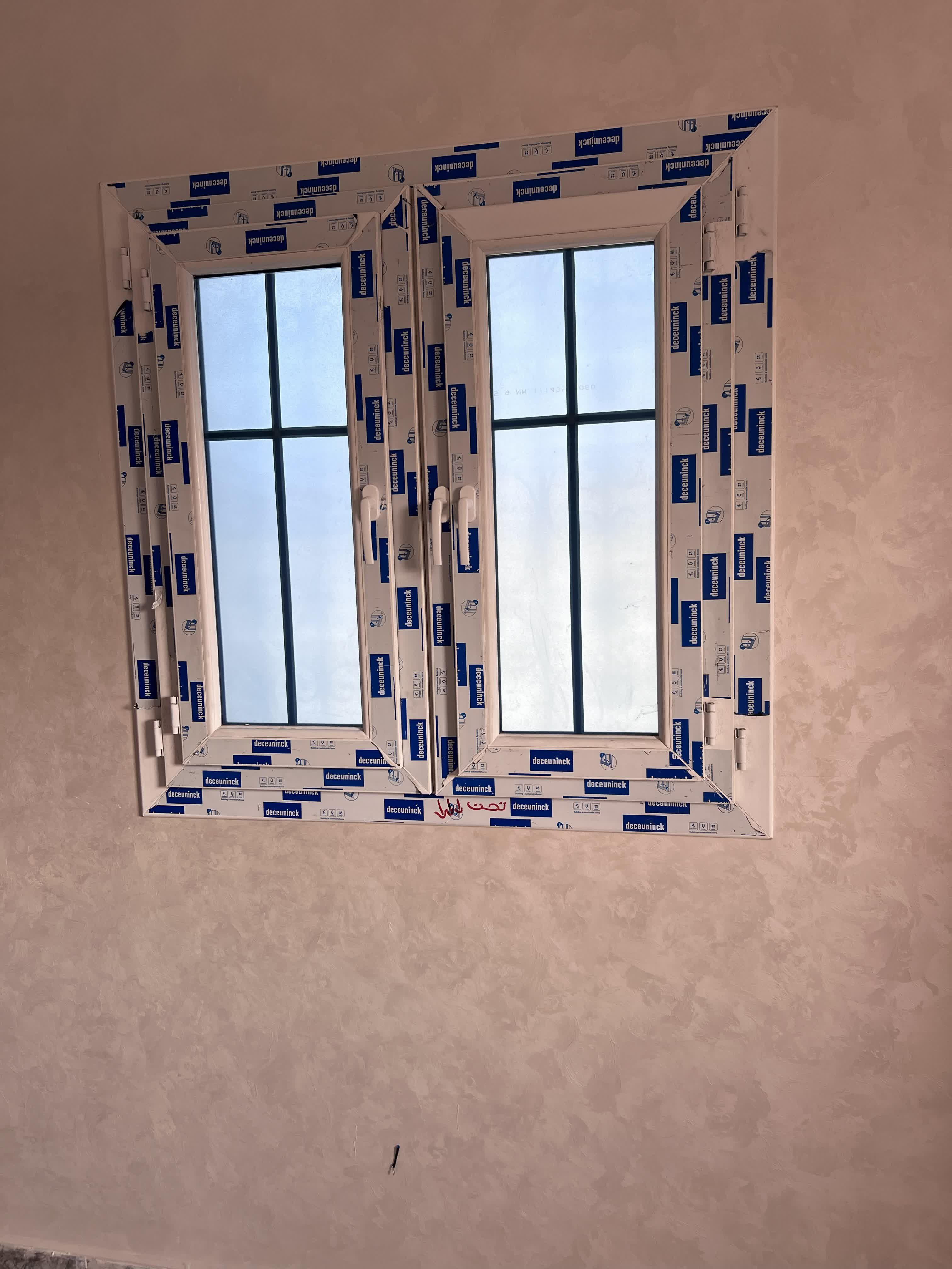 شباك مفصلي ، درفة داخل درفة ، قطاع ديكونيك يو بي في سي البلجيكي