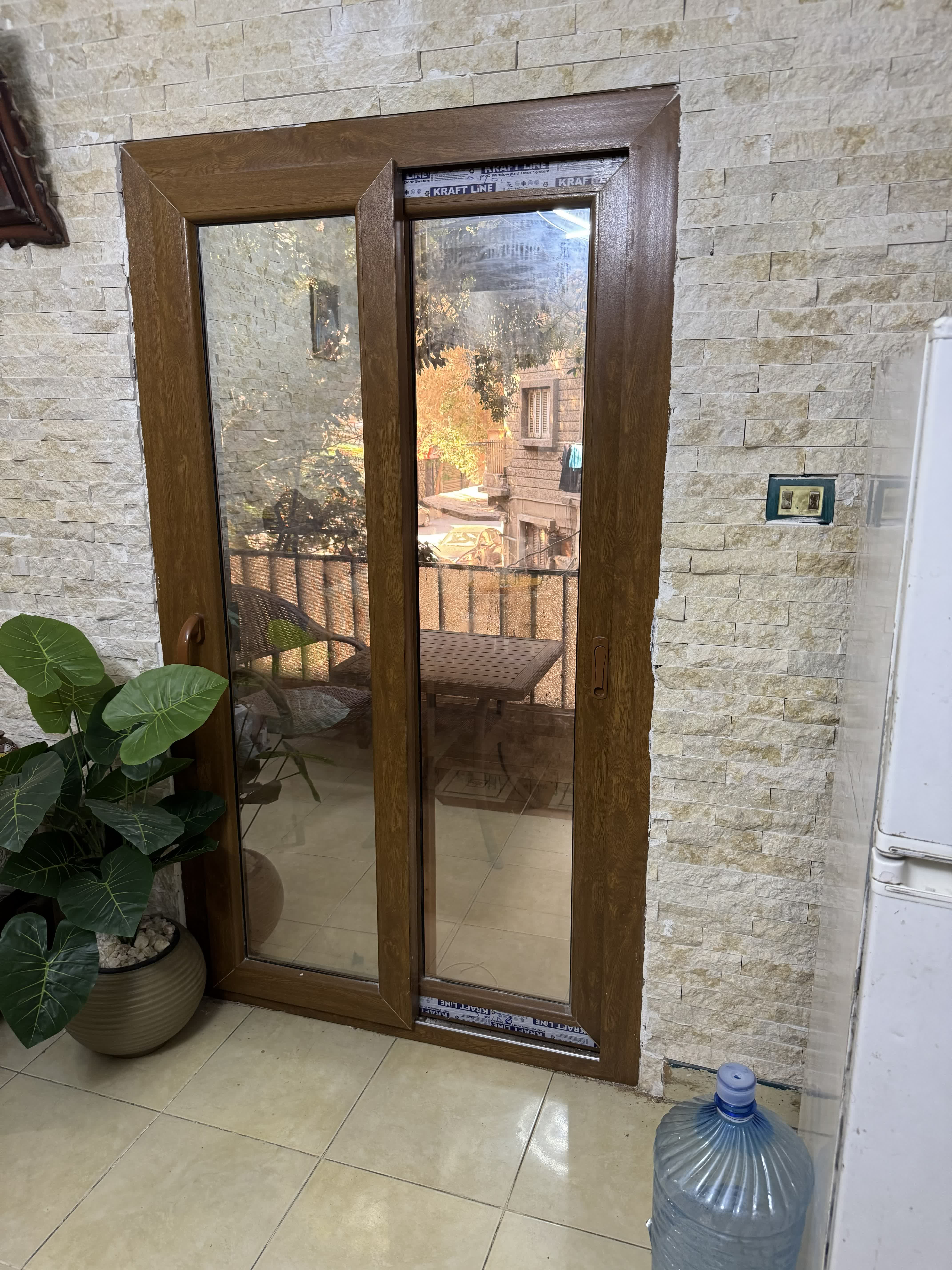 باب جرار ، لون بني خشبي ، قطاع كرافت لاين يو بي في سي